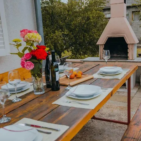 Apartmani Tamaris Vodice Esterno foto