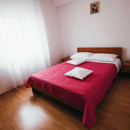 Apartmani Tamaris Vodice Esterno foto