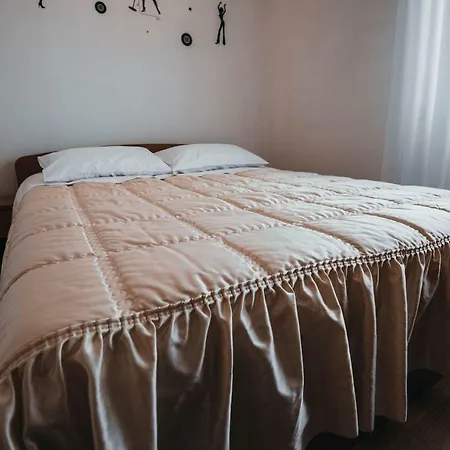 Apartmani Tamaris Vodice Esterno foto