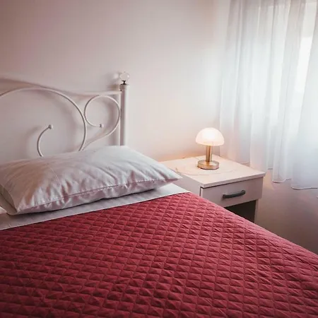 Apartmani Tamaris Vodice Esterno foto