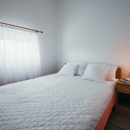 Apartmani Tamaris Vodice Esterno foto