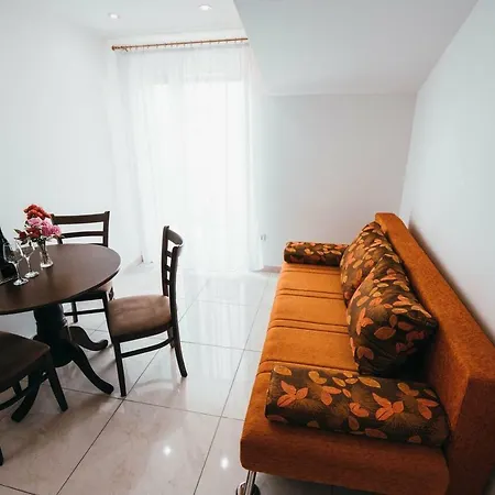 Apartmani Tamaris Vodice Esterno foto